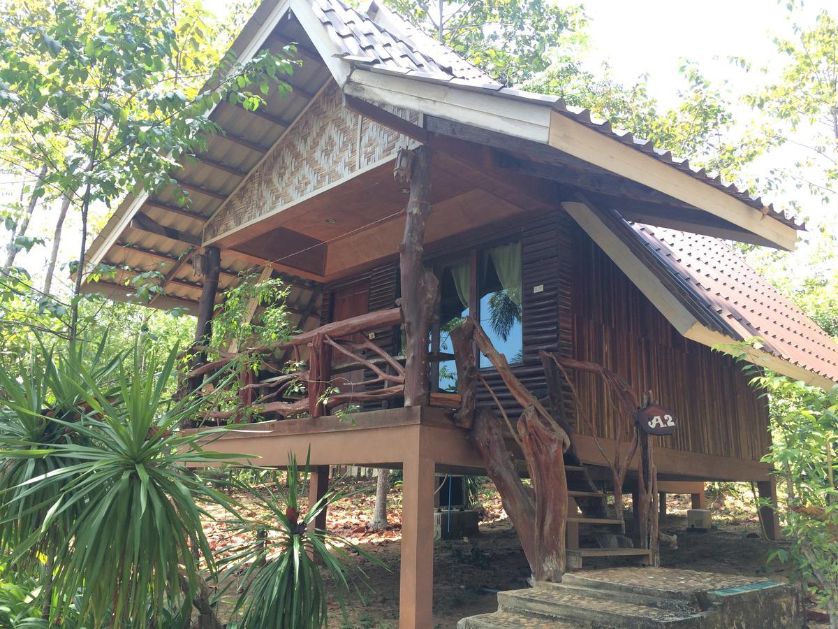 Activities Resort Ko Yao Yai Exterior photo